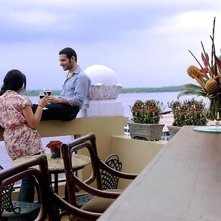 Hotel Boutique Mansion Del Rio Γκουαγιακίλ Εστιατόριο φωτογραφία
