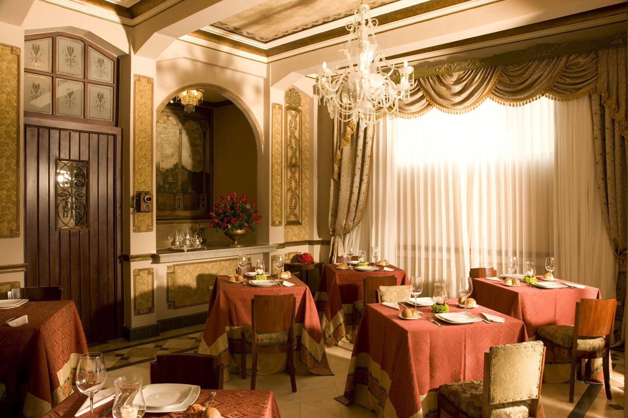 Hotel Boutique Mansion Del Rio Γκουαγιακίλ Εστιατόριο φωτογραφία